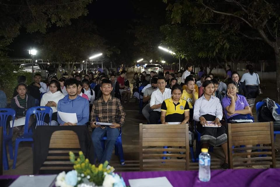 Students all excited on Graduation Day